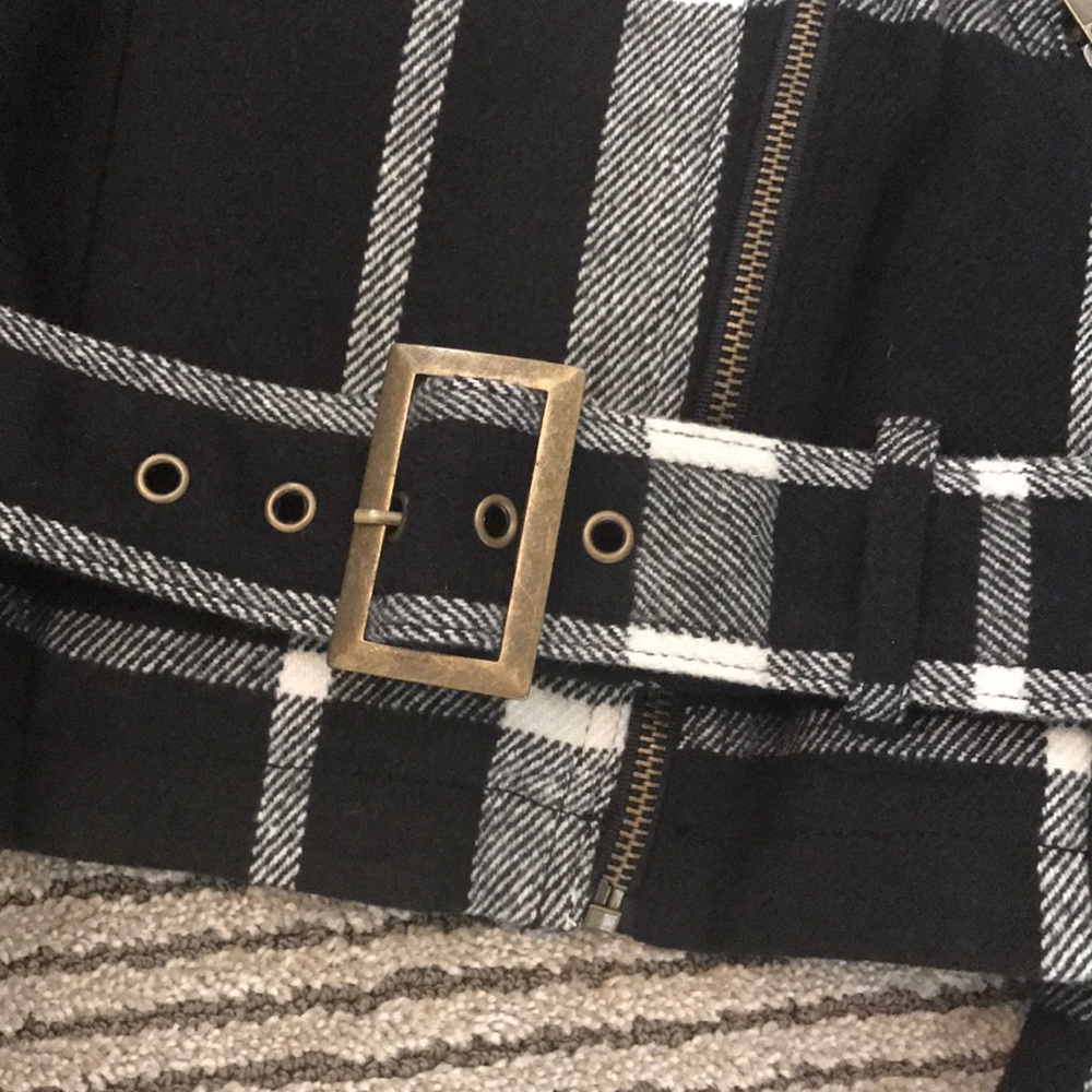 Short plaid jacket - Picture 3 of 8